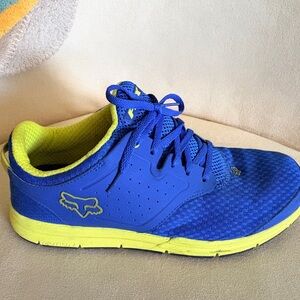 Fox Men's Blue and Yellow Sneakers